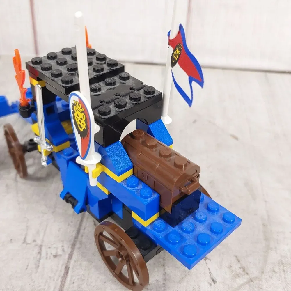 LEGO Castle: King's Carriage 6044 - 100% Complete W/ Manual - !!L@@K!!